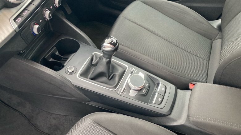 Audi Q2 30 TFSI Technik 5dr Petrol Estate